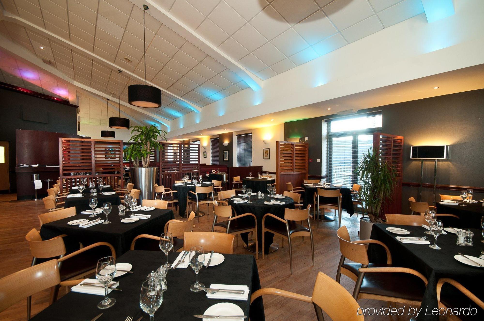 Holiday Inn Express Aberdeen - Bridge Of Don Екстер'єр фото