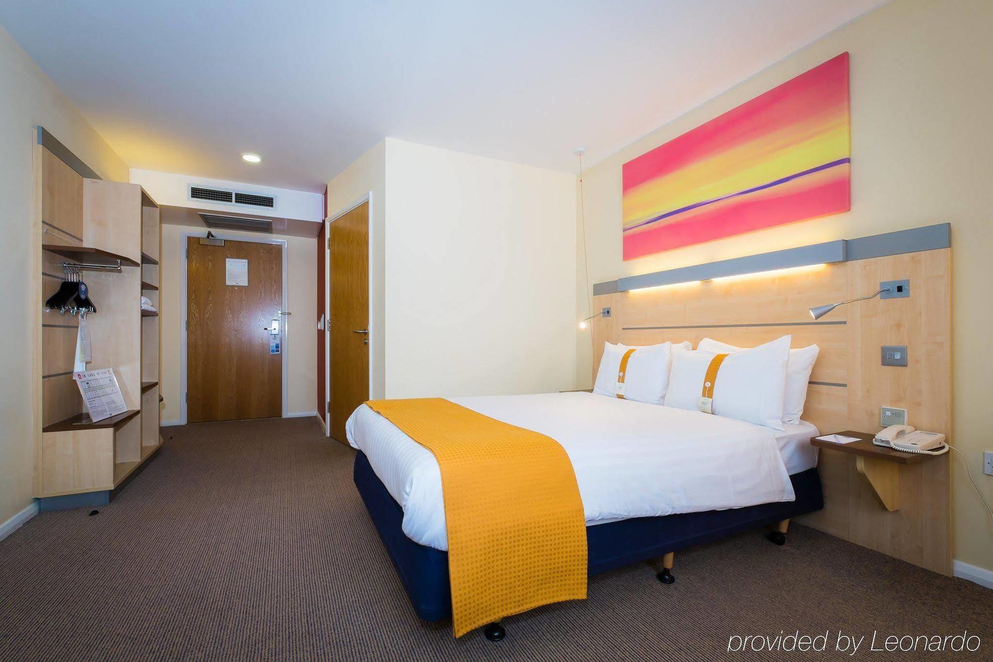 Holiday Inn Express Aberdeen - Bridge Of Don Екстер'єр фото