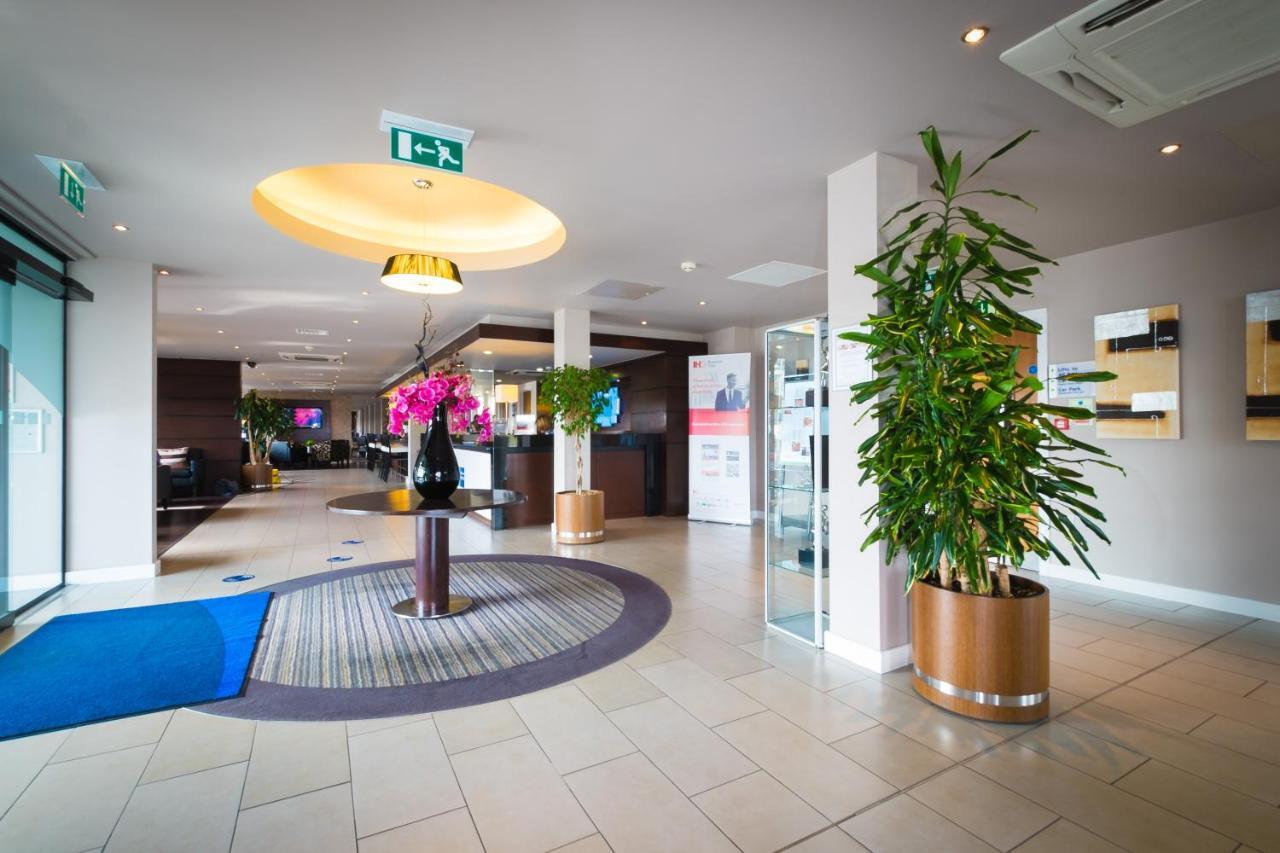 Holiday Inn Express Aberdeen - Bridge Of Don Екстер'єр фото