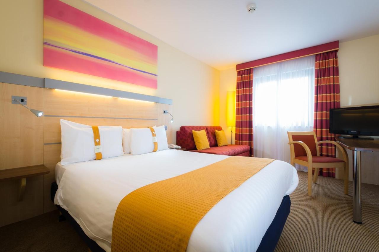 Holiday Inn Express Aberdeen - Bridge Of Don Екстер'єр фото